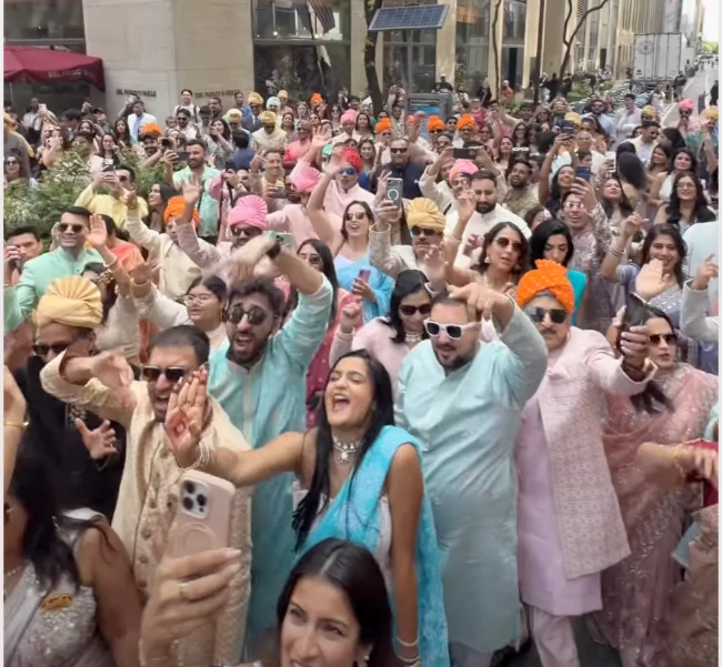 Indian Wedding Shuts Down Fifth Ave, Opens Up Debate